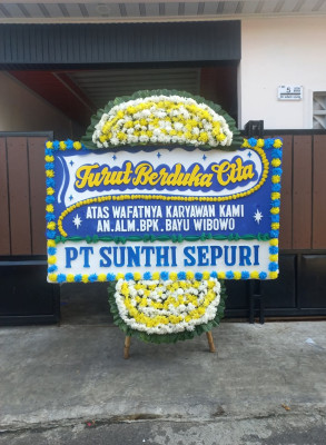 Papan Bunga Duka di Wonotinggal